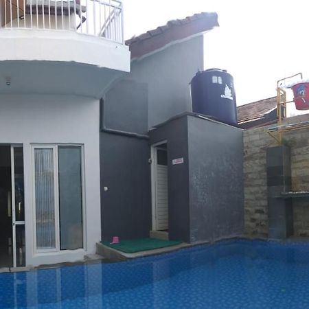 Oemah Arma Rinjani Villa Batu  Luaran gambar